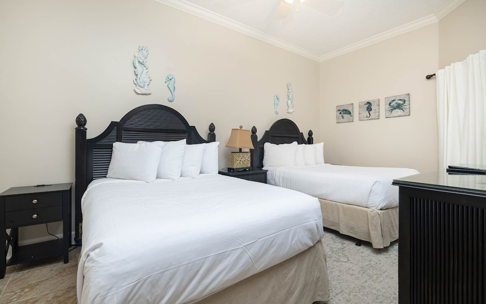 Phoenix West 2106 3 Bedroom Condo