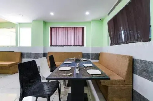 B Hotel by OYO Rooms
