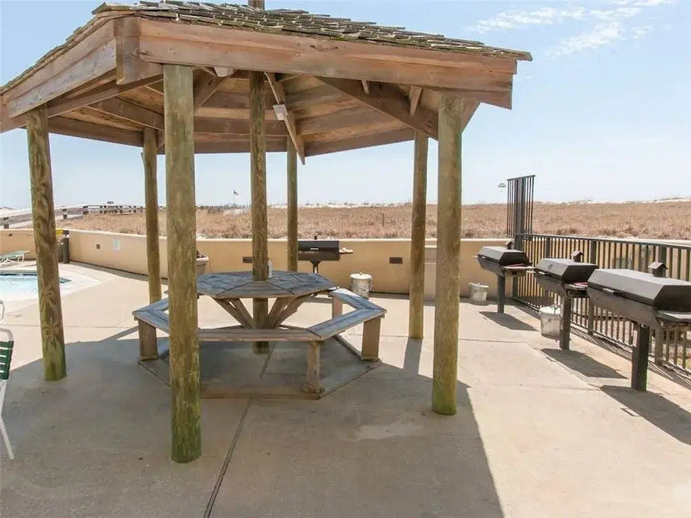 Phoenix VII 614 - 1 Br condo by RedAwning