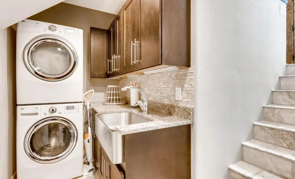 2030 Meadow Brook Lane Unit A