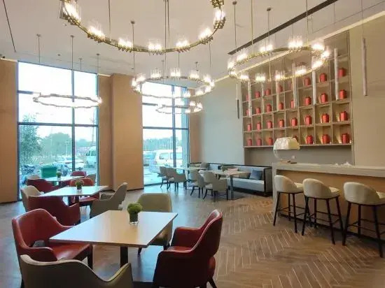 ECHENG Hotel (Huanggang Wanda Square City Museum)