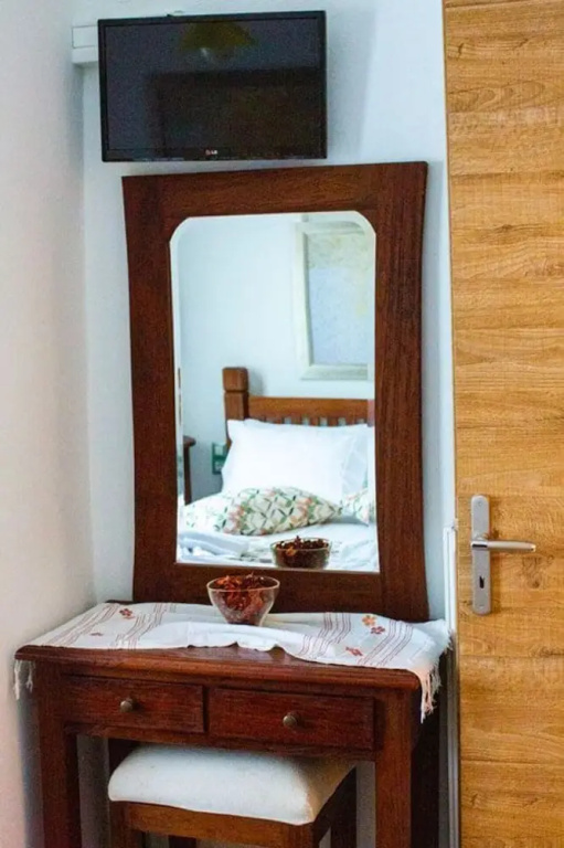 Remarkable Jasmine Apartment in Panormo