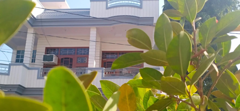 Sujhavs Hotel