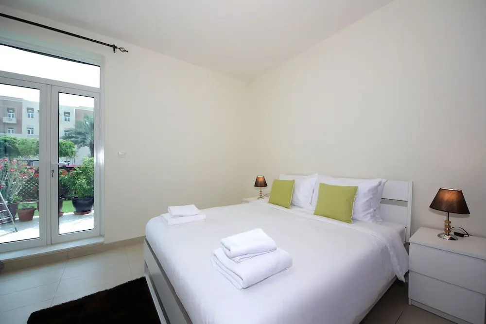 Signature Holiday Home-Masakin Al Furjan