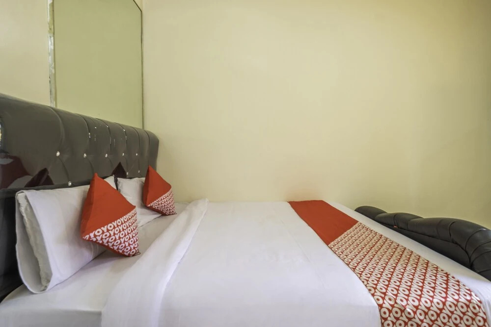 Syahransah Guest House by Oyo Rooms
