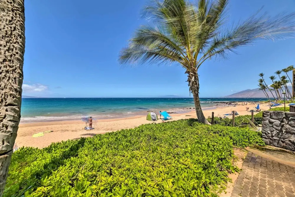 Gorgeous Oceanfront Kihei Condo w/ Balcony!