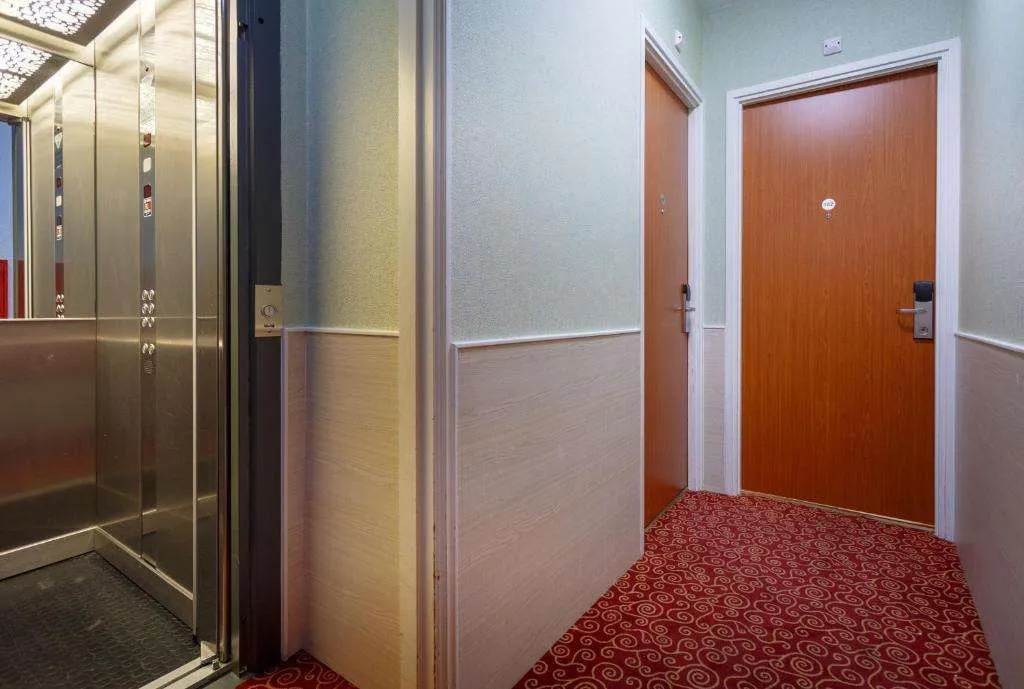Amsterdam Downtown Hotel