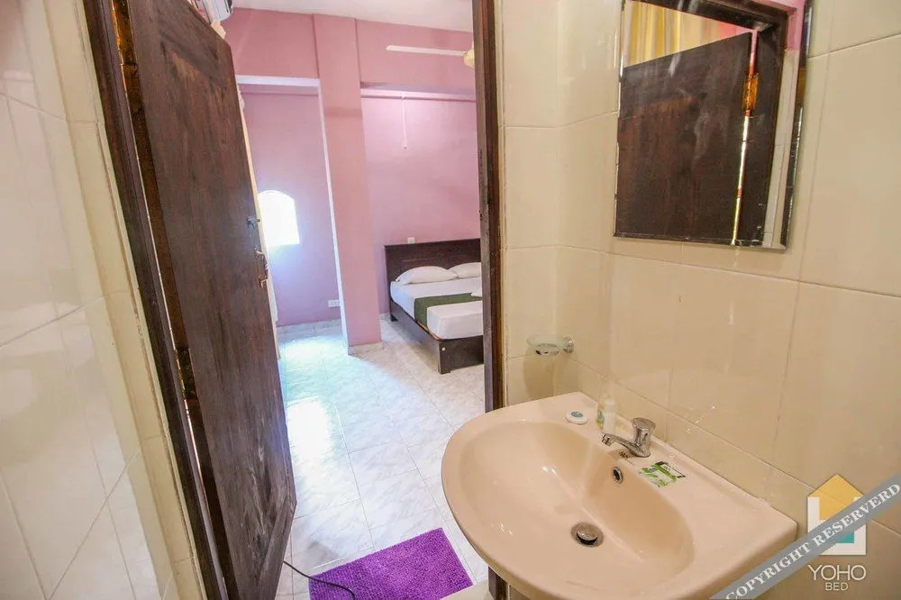 The Bro Hotel by OYO Rooms