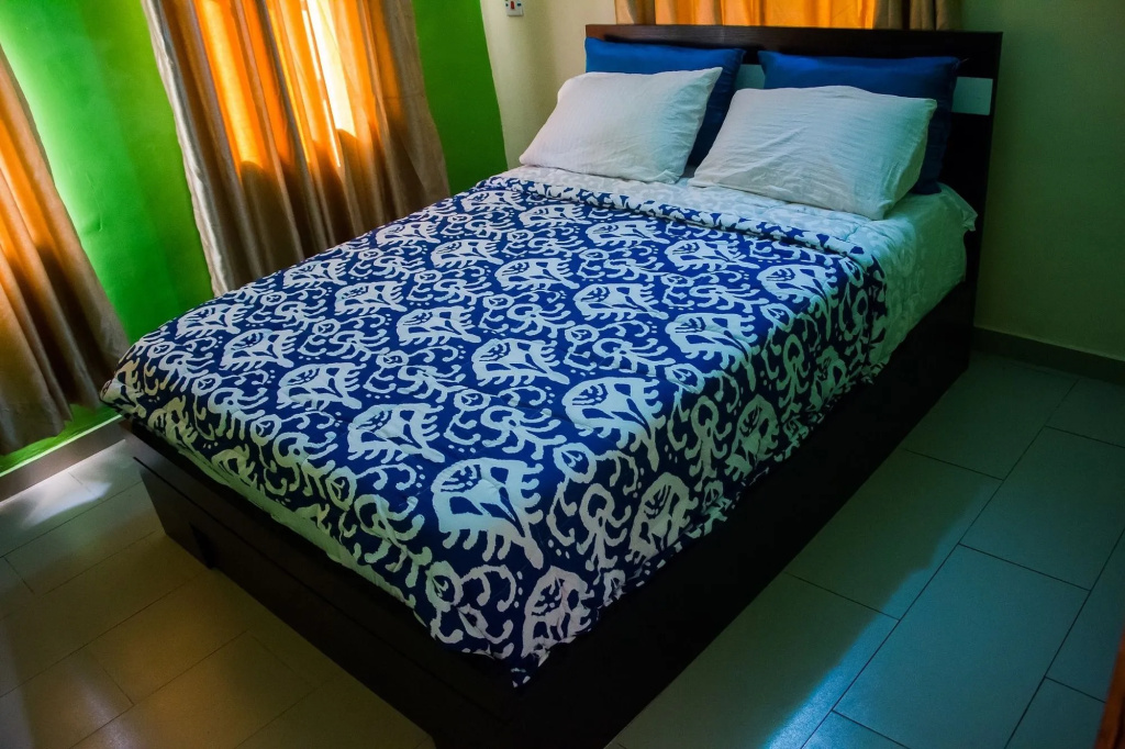 Summer Vista Ensuit Hotel