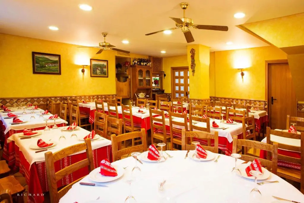 Hostal Musunzar