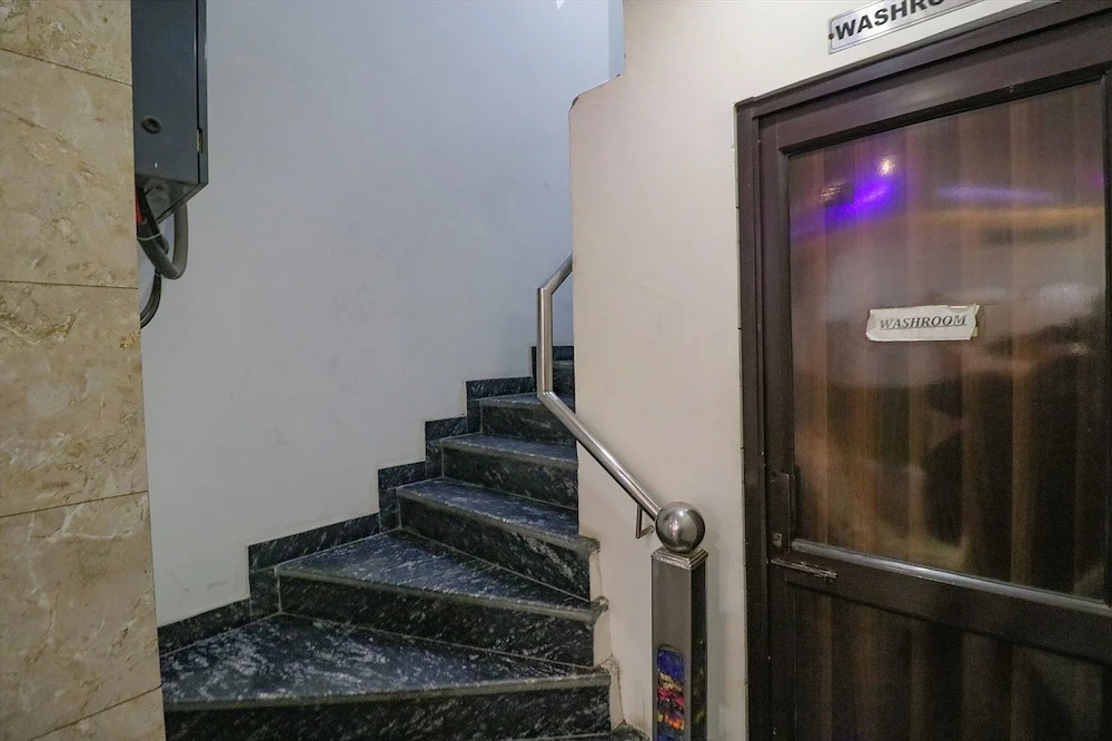 Fabhotel Jp Residency