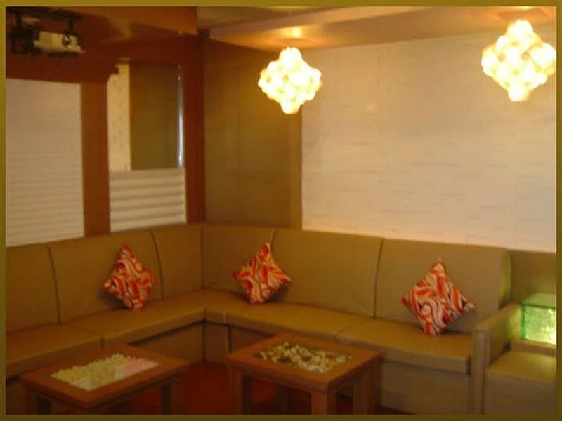 Sri U-Thong Grand Hotel
