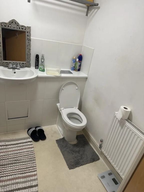Immaculate 2-bed Apartment in Greenhithe
