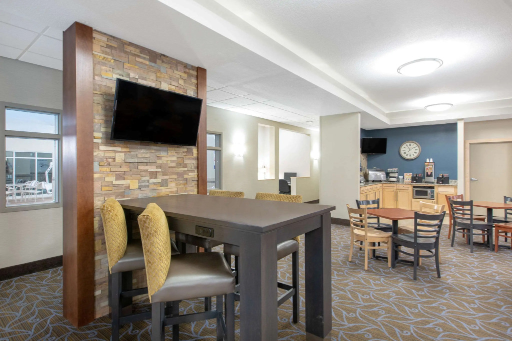 AmericInn by Wyndham Humboldt