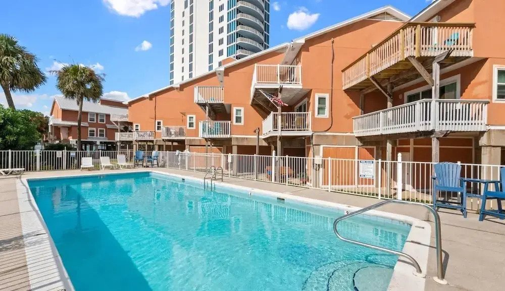 Laguna Bella B4 by Youngs Suncoast