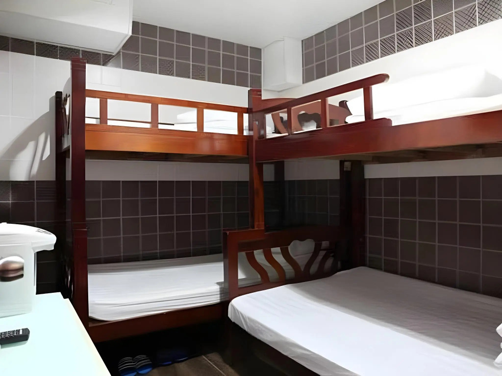 Very Good Hotel