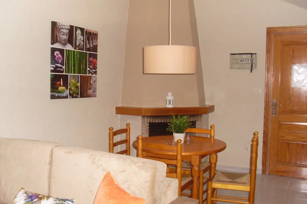 114 Campo Olivar, 502