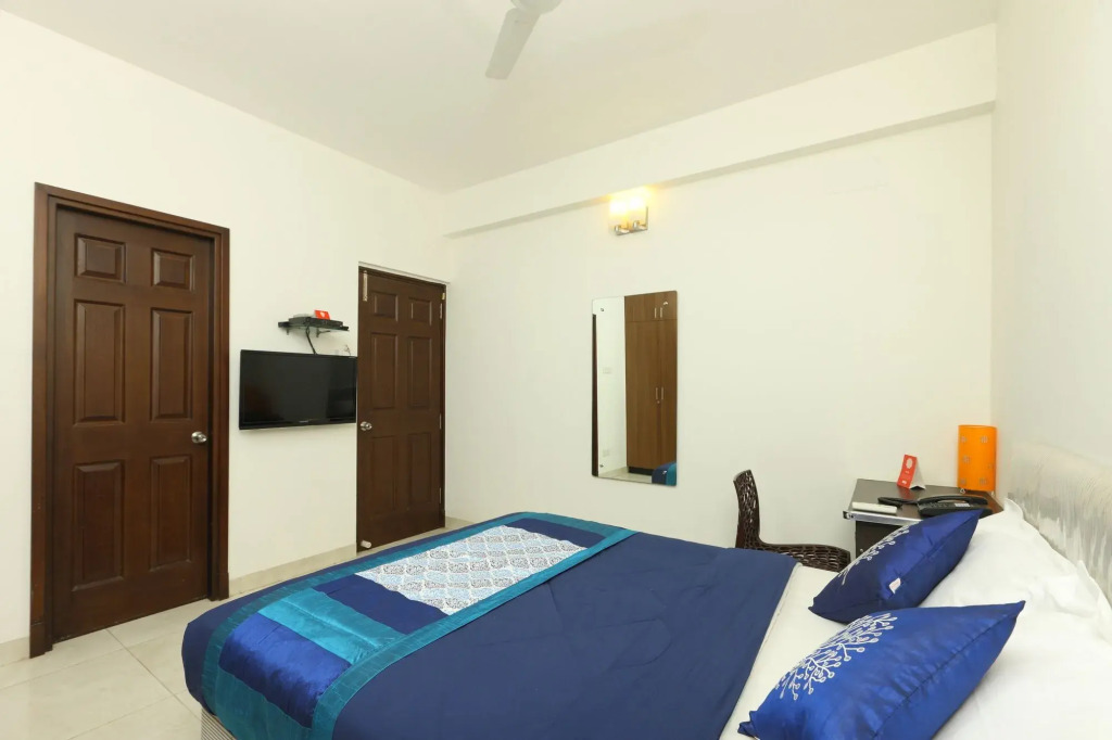 OYO 37 SilverKey Thuraipakkam