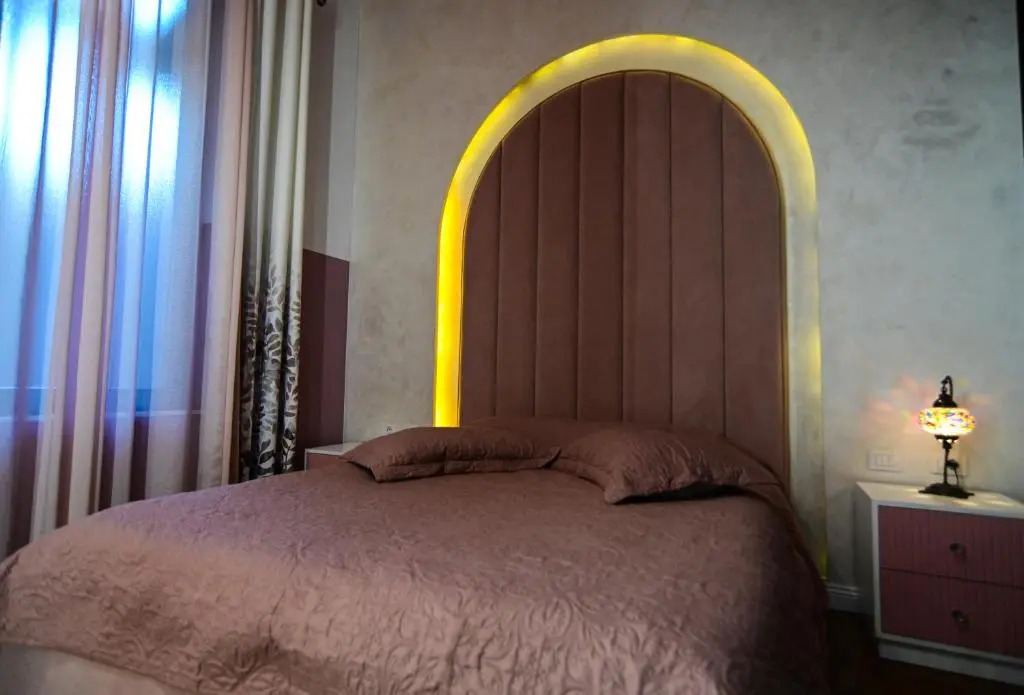 Stylish two bedroom house with private pool