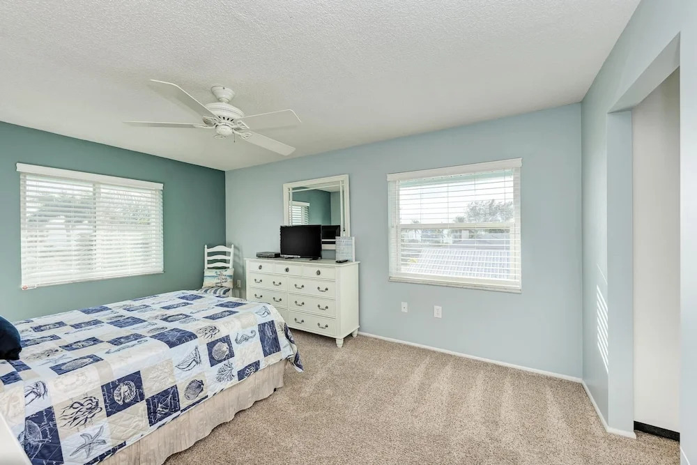 Anna Maria Island Beach Palms 8B
