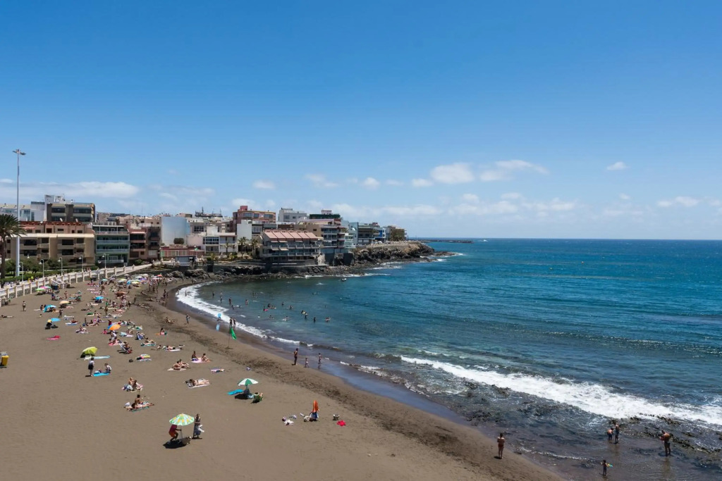 VV La Gaeta 1 "by henrypole home"