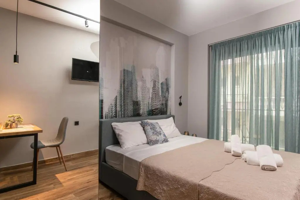 Tzes City Suites