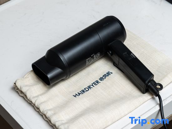 Guiyang North Railway Station West Square Madison Hotel