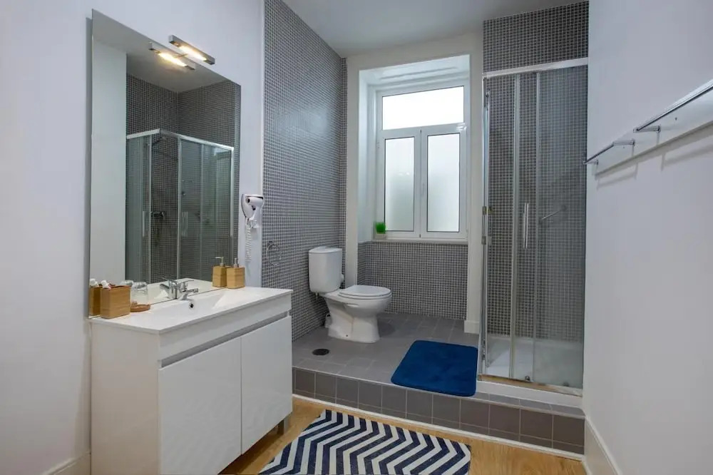 Apartment With 5 Bedrooms in Aveiro, With Wonderful City View and Wifi Near the Beach