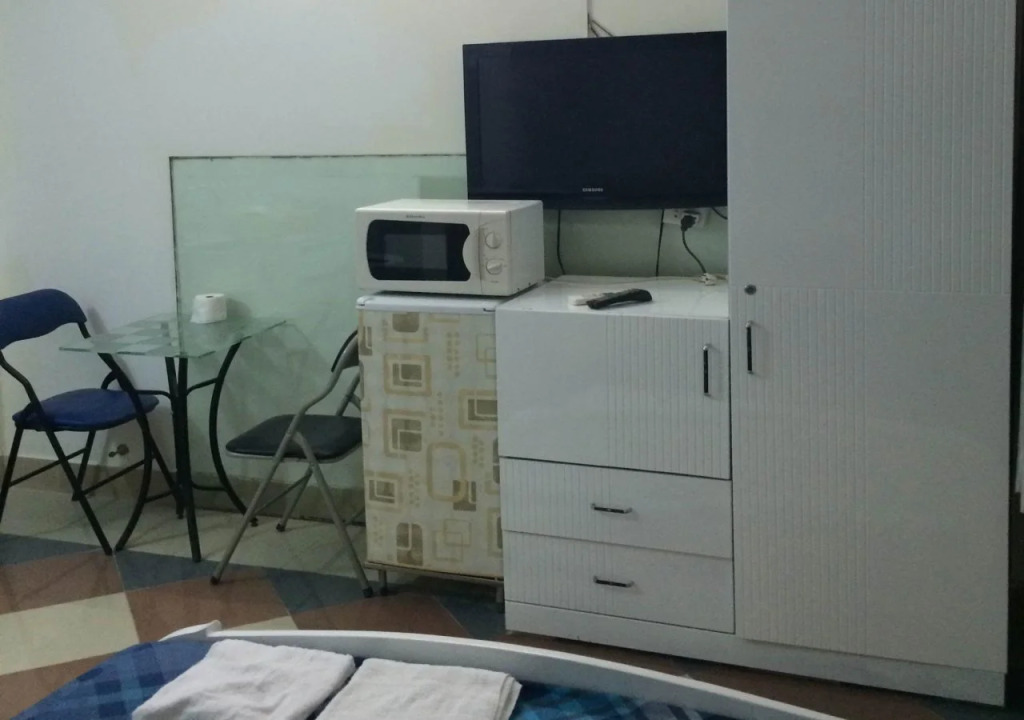 Smiley Apartment 1