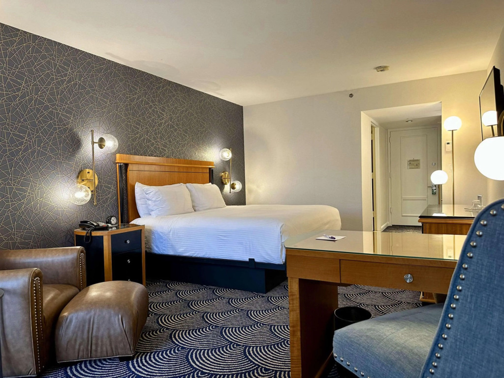 Inn at Great Neck, WorldHotels Crafted