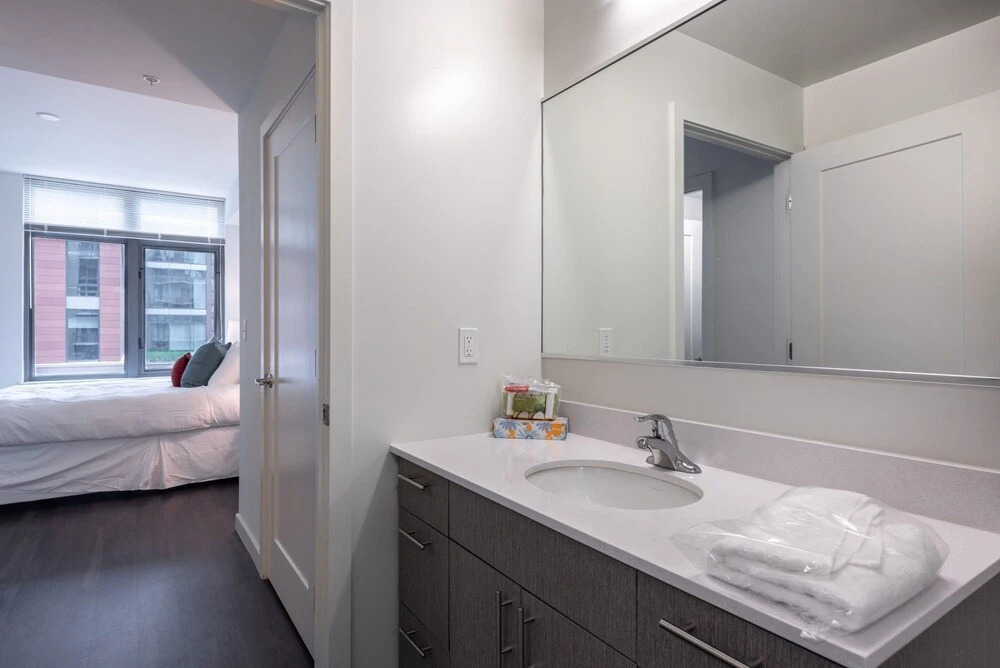 Global Luxury Suites in Ballston