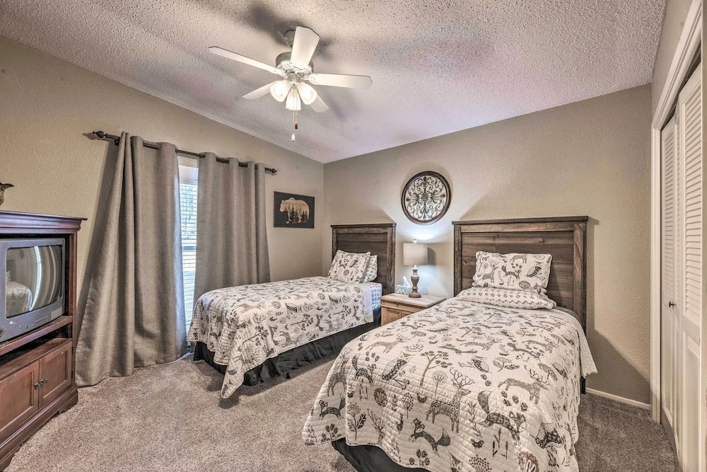 Alto Condo w/ Deck: 2 Mi to Ruidoso Winter Park!