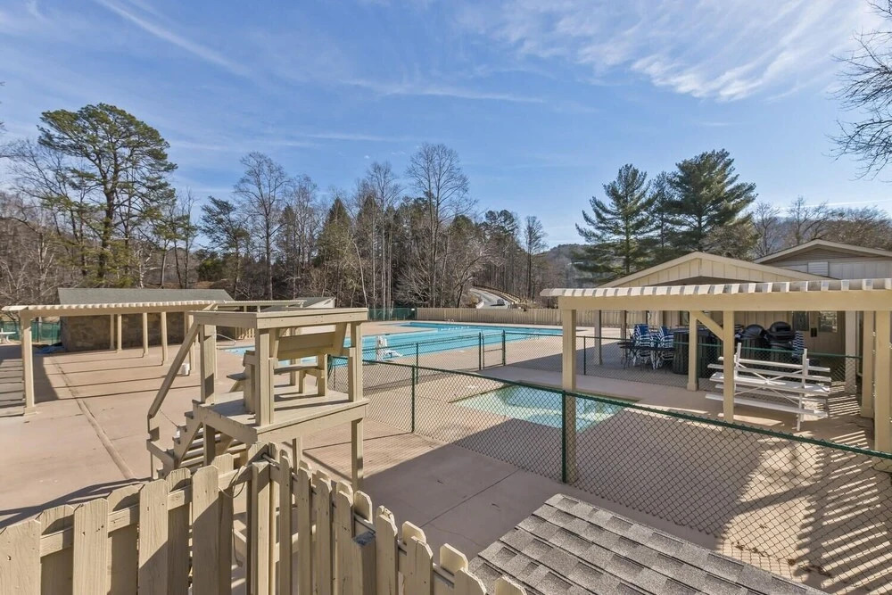 Rumbling Bald Resort-fairway Villa On Bald Mountain Lake-mountain Views 2 Bedroom Condo by Sunscape Property Management