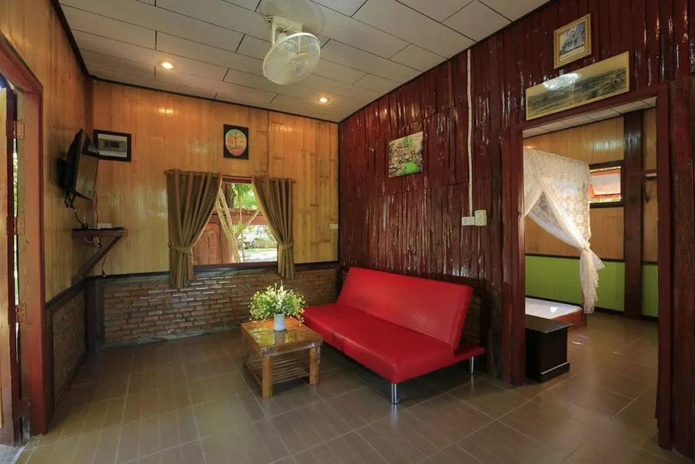 บ้านสวนอุ้ยคำ Baan Suan Auy Kham