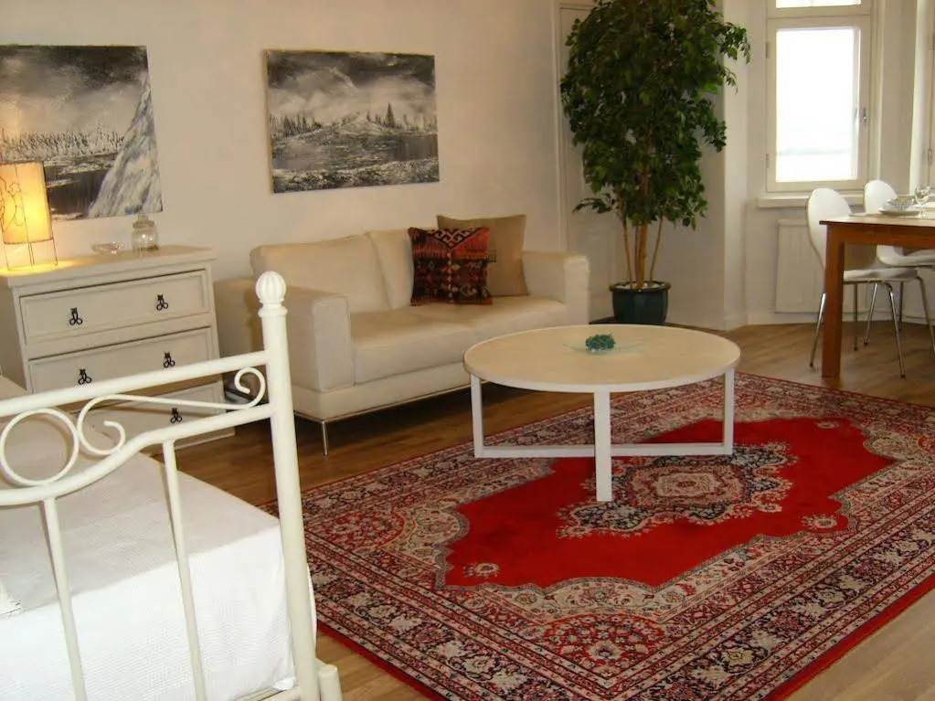 Essexhome Apartments