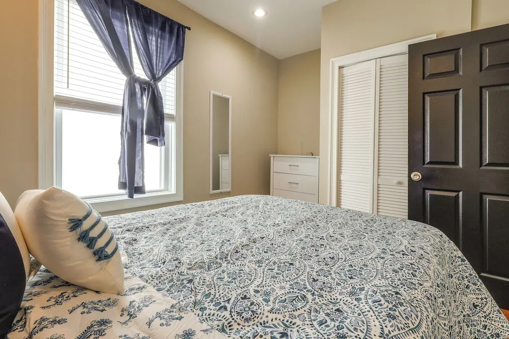2 Mi to National Mall: Wfh-friendly DC Townhome