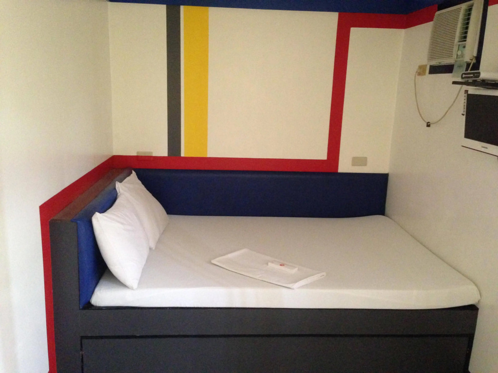 Hotel V