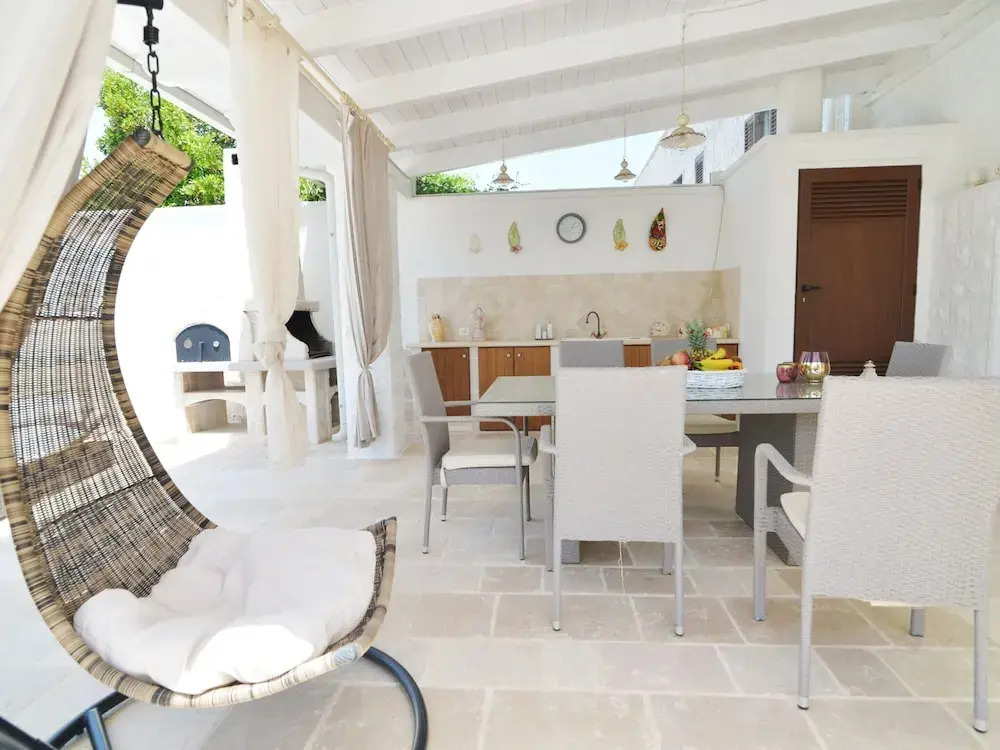 Villa in Apulia with Pool and Barbecue