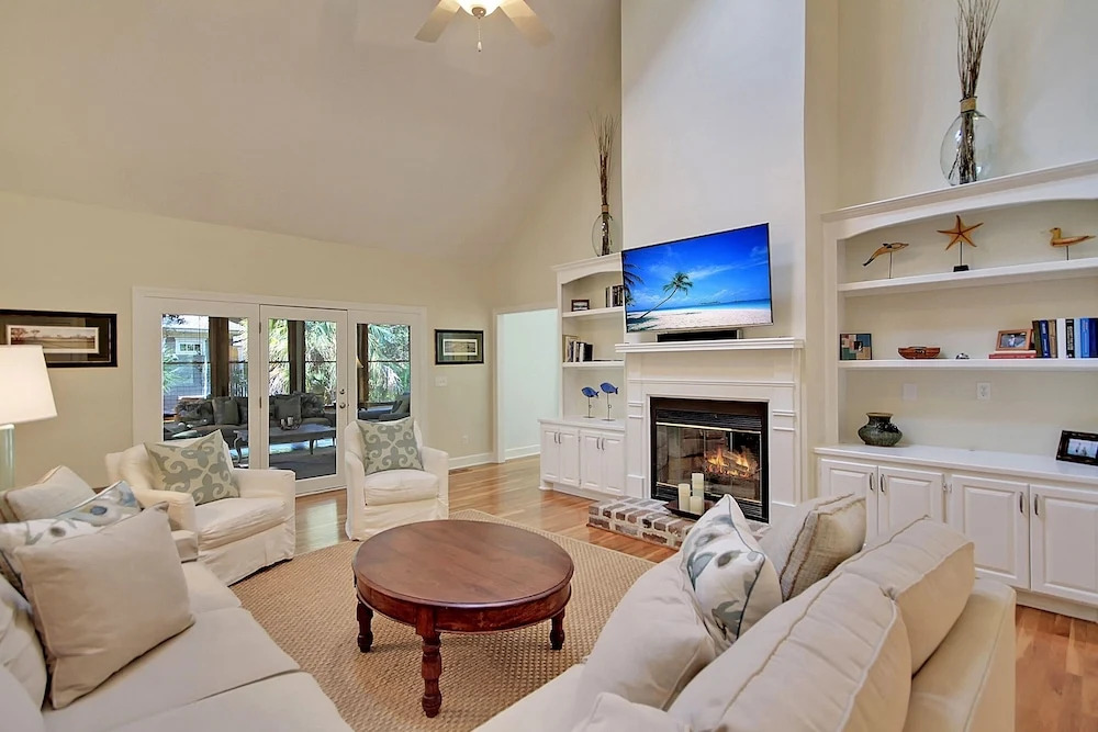 Gated 5br W/ Private Pool - Beaches, Playground 5 Bedroom Home