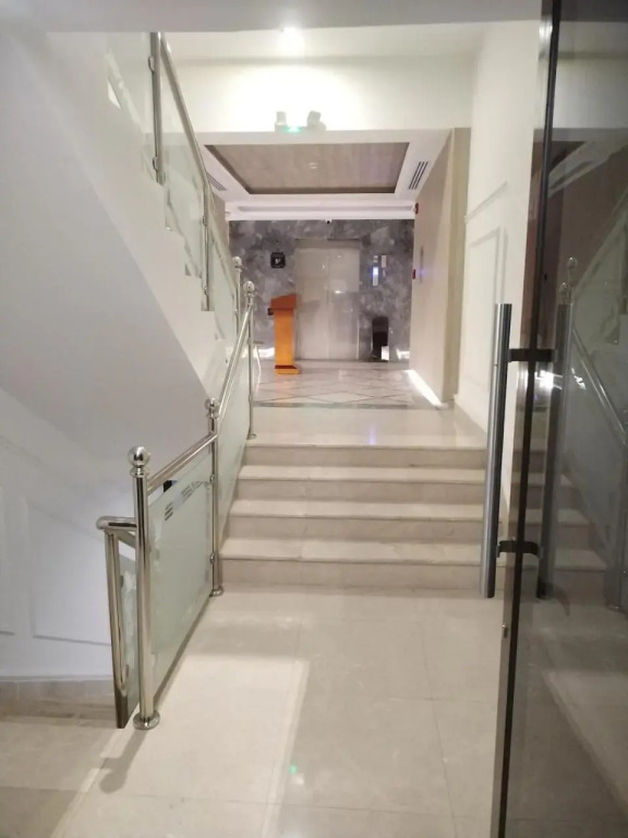 Crown Suites