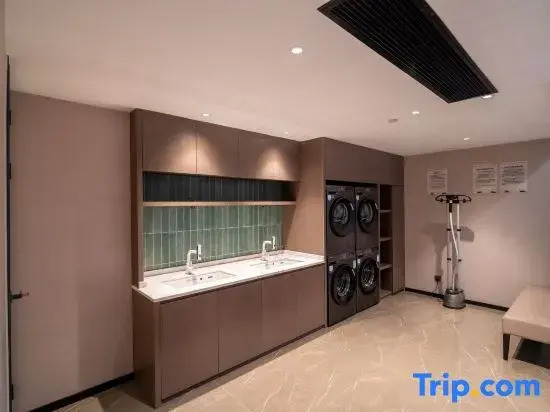 NEO ISLE Hotel (Guilin Liangjiang Sihu Xiangbishan)
