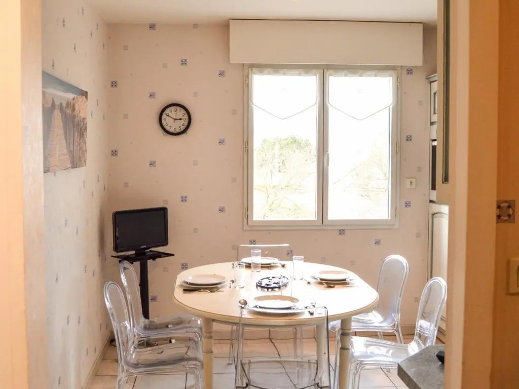 Appartement Les Sables-d'Olonne, 4 pièces, 6 personnes - FR-1-485-101