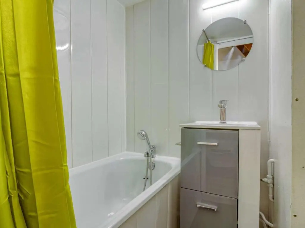 Appartement Cauterets, 2 pièces, 4 personnes - FR-1-401-195