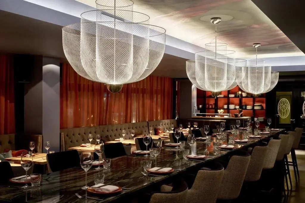 Roomers Frankfurt Central, Autograph Collection
