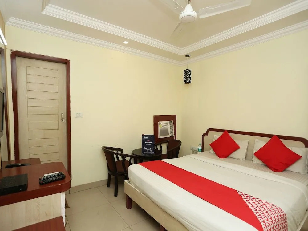 OYO 992 Hotel Jalsa