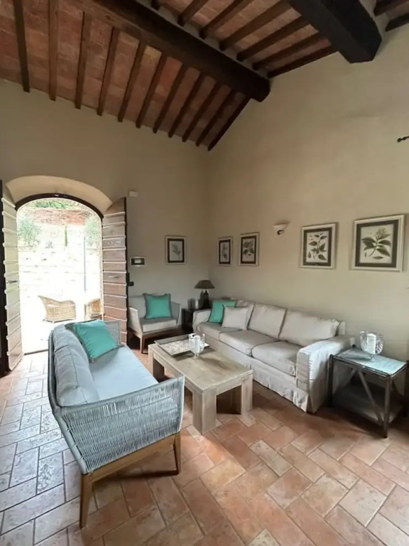 Villa Montebella Countryside Retreat in Montepulciano