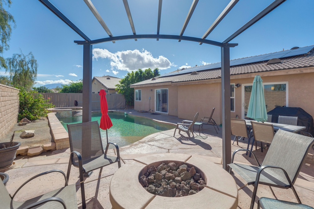 Coachella Retreat: Pool, Near Music Festivals