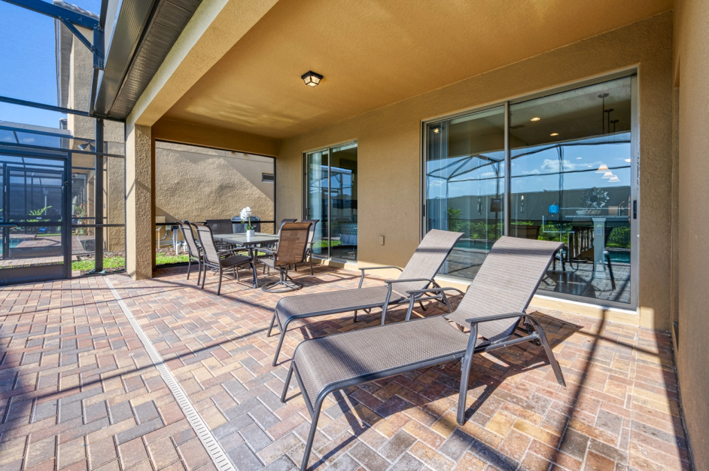 Stunning home with private pool and game room
