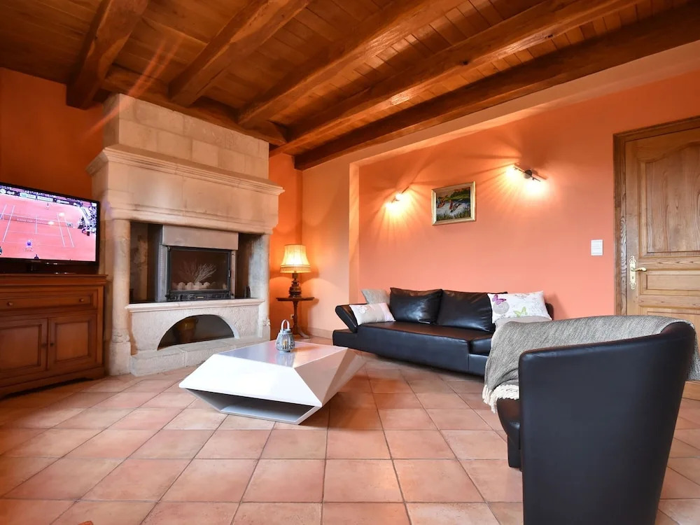 Luxurious Holiday Home in Domme with Swimming Pool