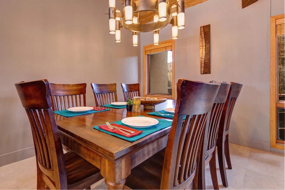 Abode At Ontario Lodge
